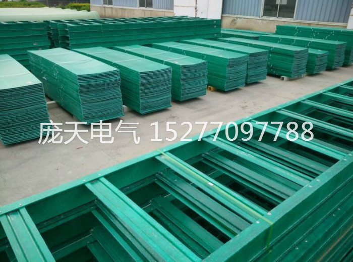 玻璃鋼橋架3