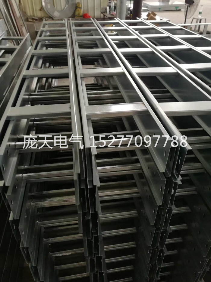 梯式橋架